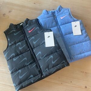 🌟 NWT - Nike Kids Puffer Vests - Black and Light Blue